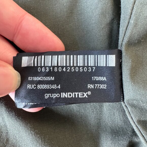 ZARA Embroidered Waistcoat – Size M (Ref. 6318/042/505) - Picture 13 of 16